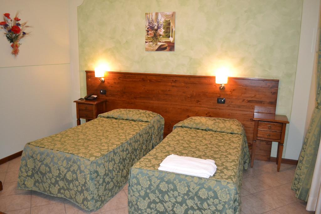 Albergo La Piana Ghedi ภายนอก รูปภาพ