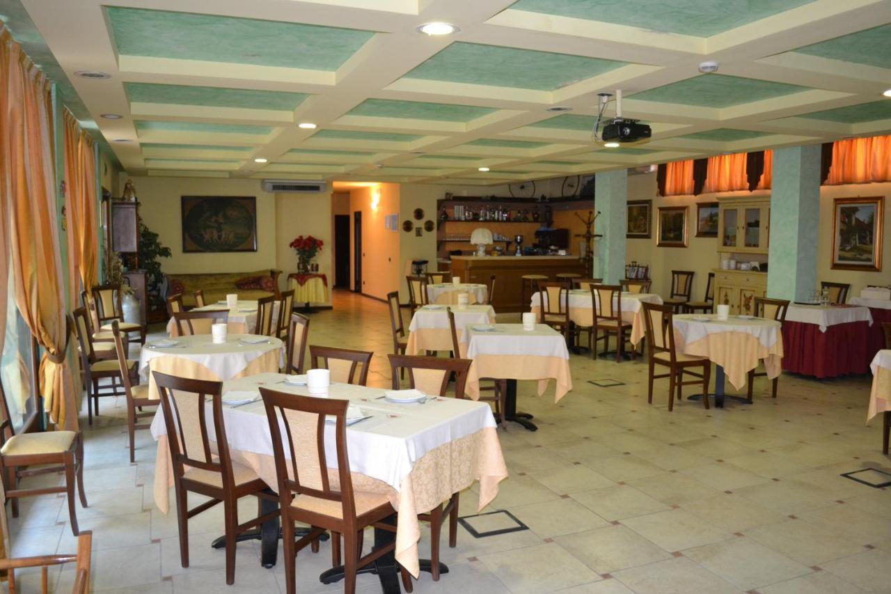 Albergo La Piana Ghedi ภายนอก รูปภาพ